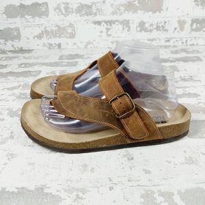 New White Mountain Carly Brown Leather Thong Buckle Up Sandals K361